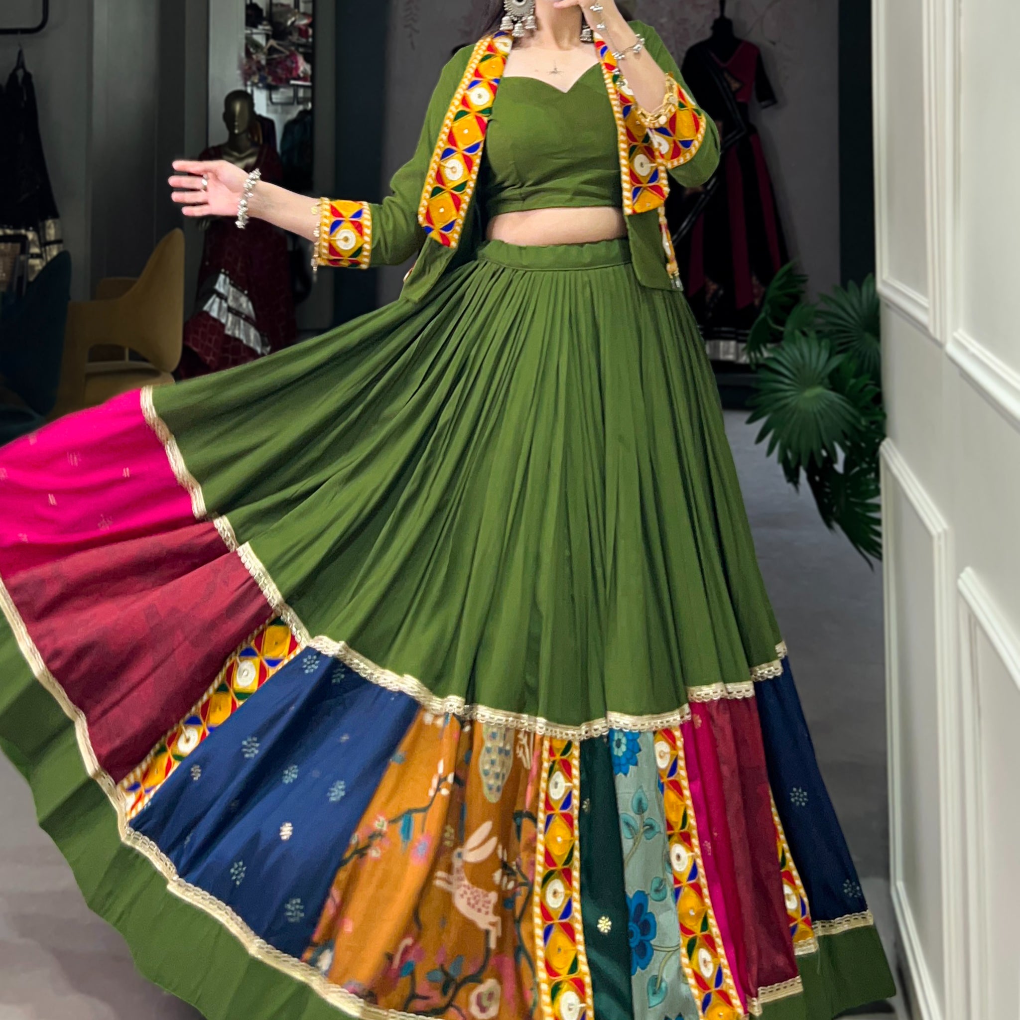 TILTON NAVRATRI SPECIAL PURE RAYON GAMTHI PATCH WORK LEHENGA CHOLI