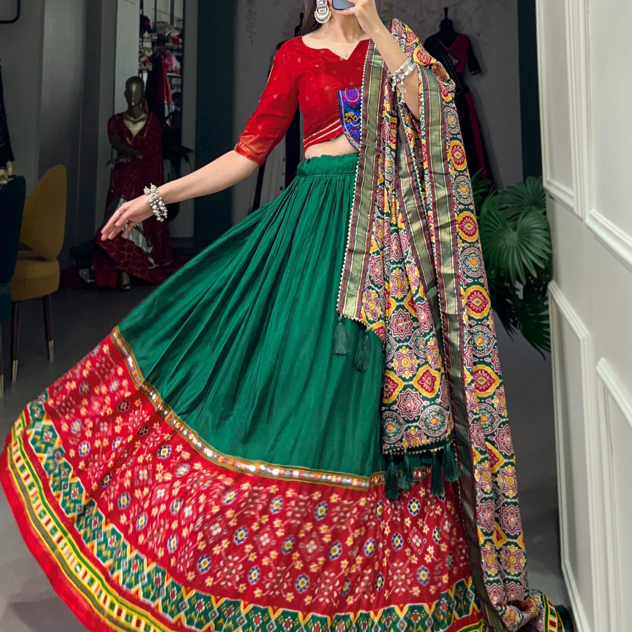 TILTON NAVRATRI SPECIAL DOLA SILK MIRROR GAMTHI WORK LEHENGA CHOLI