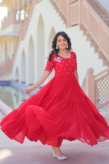 TILTON FESTIVAL SPECIAL FAUX BLOOMING BEADS EMBROIDERED GOWN