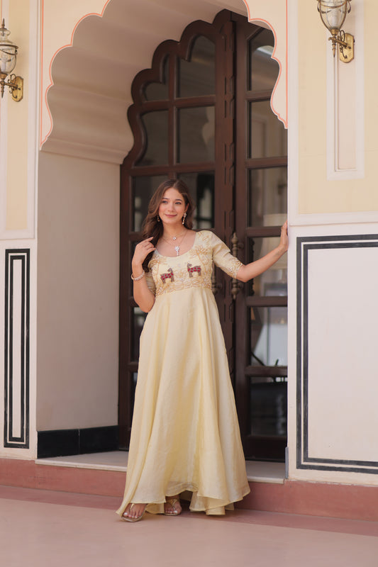 TILTON FESTIVAL SPECIAL GOLD CRUSH BEADS EMBROIDERED GOWN