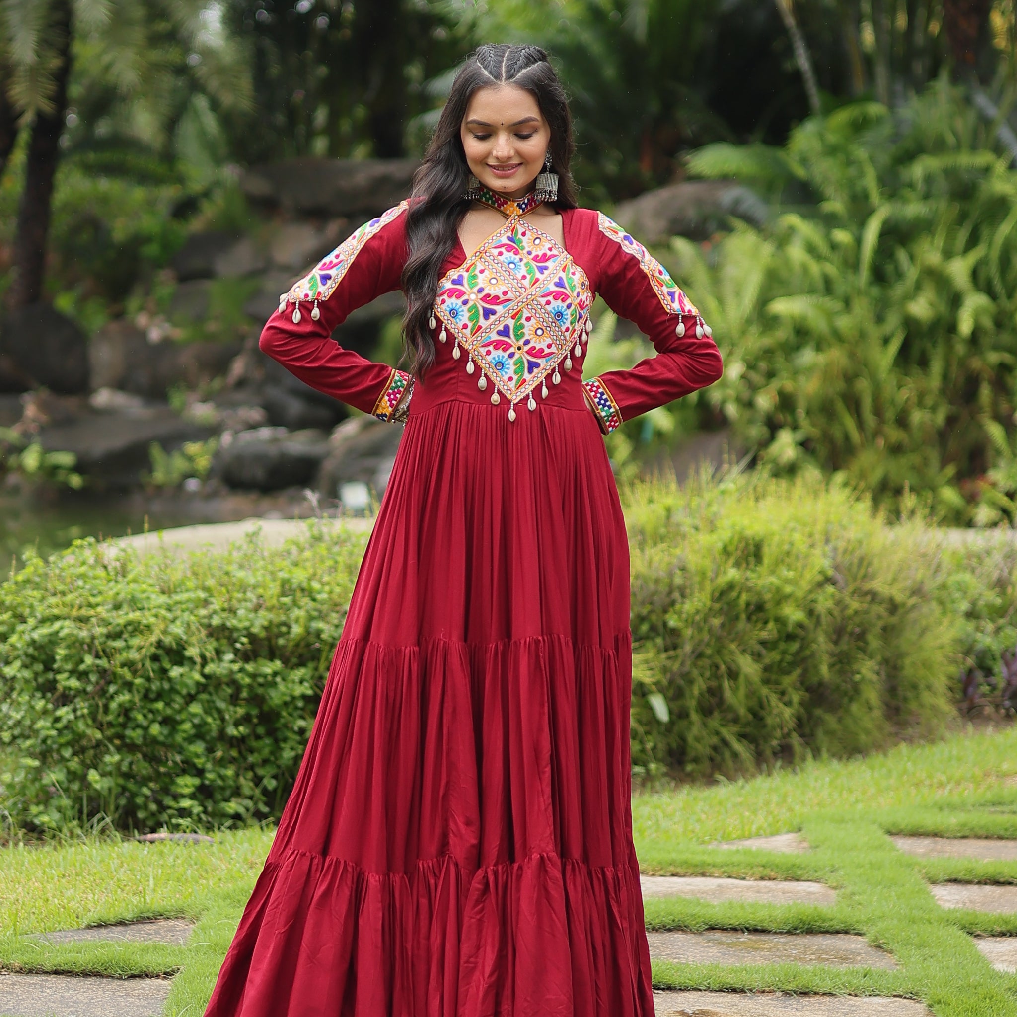 TILTON NAVRATRI SPECIAL KUTCHI GAMTHI WORK GOWN