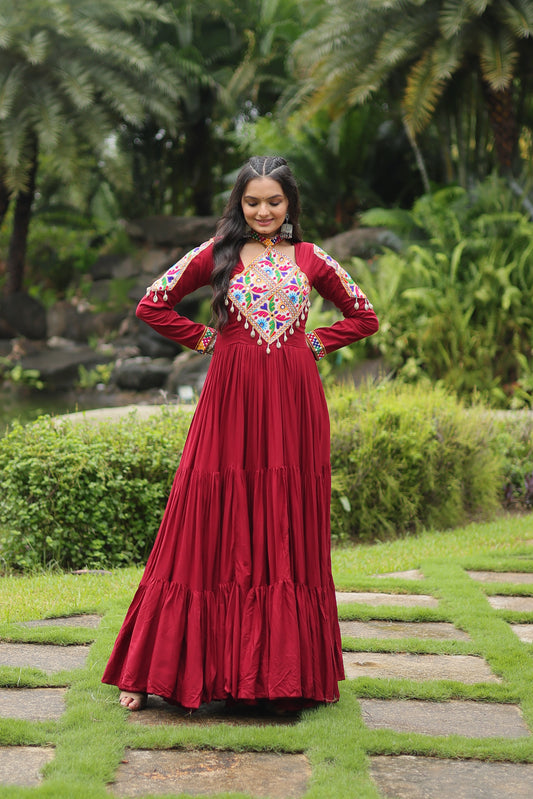 TILTON NAVRATRI SPECIAL KUTCHI GAMTHI WORK GOWN