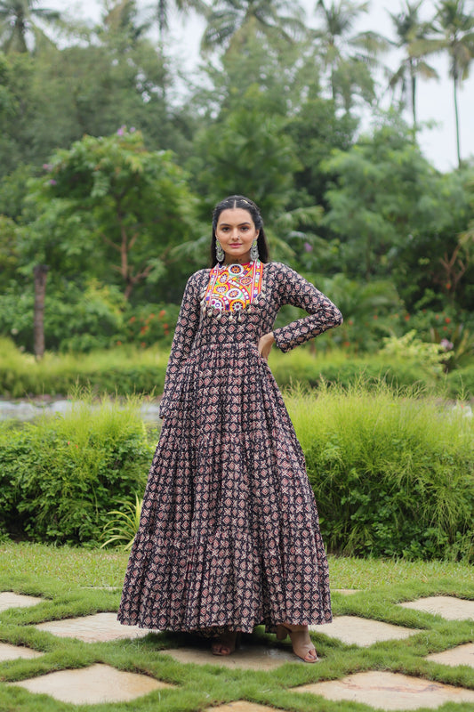TILTON NAVRATRI SPECIAL COTTON GAMTHI PATCH WORK GOWN